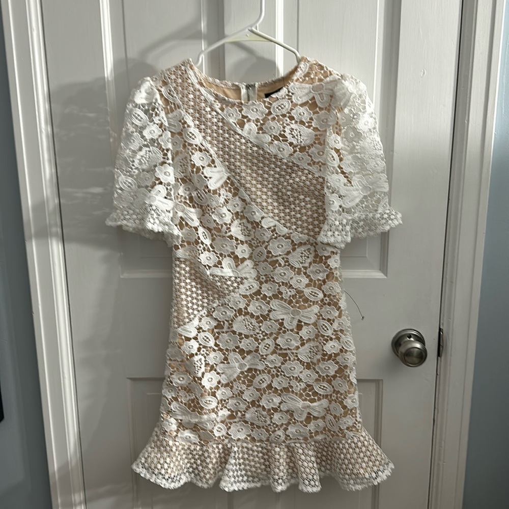NEVER WORN Lulus Lace Dress